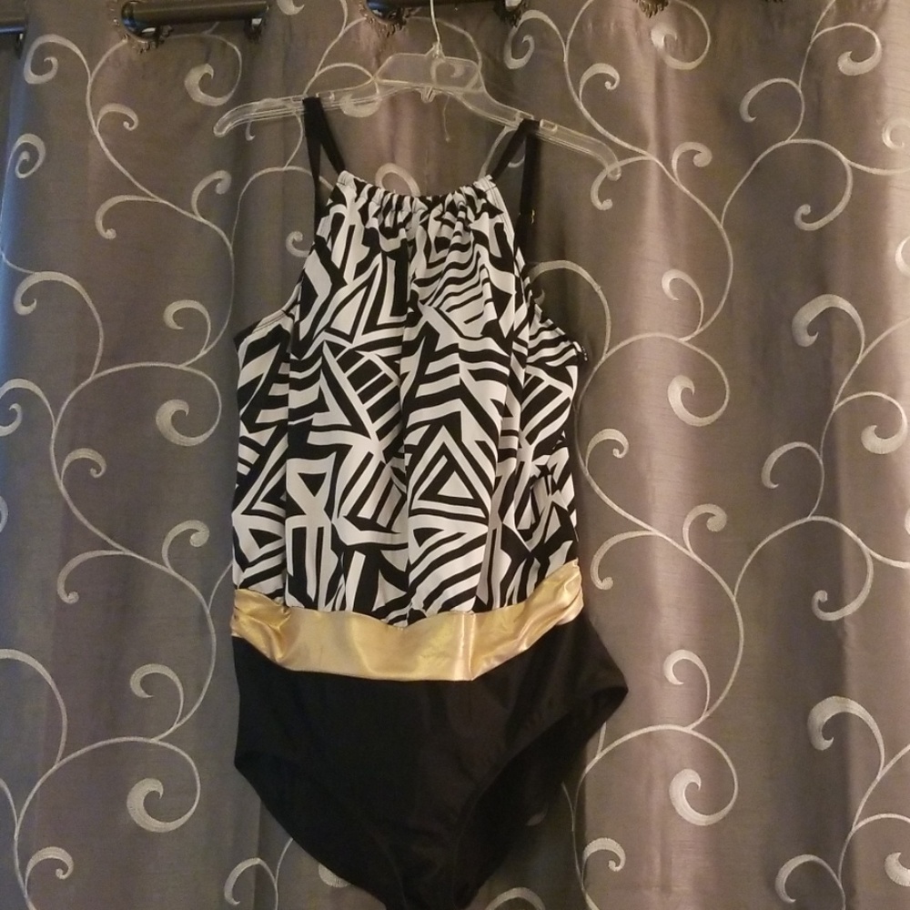 Bathing suit